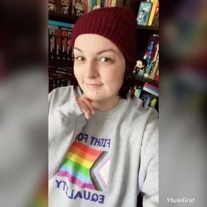 Meet your Posher, Holly